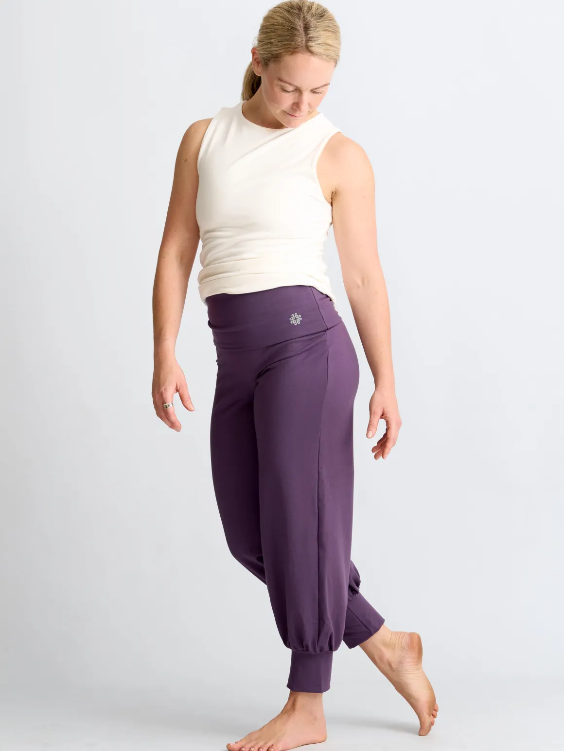 Aspire Cropped Harem Pants - Grape