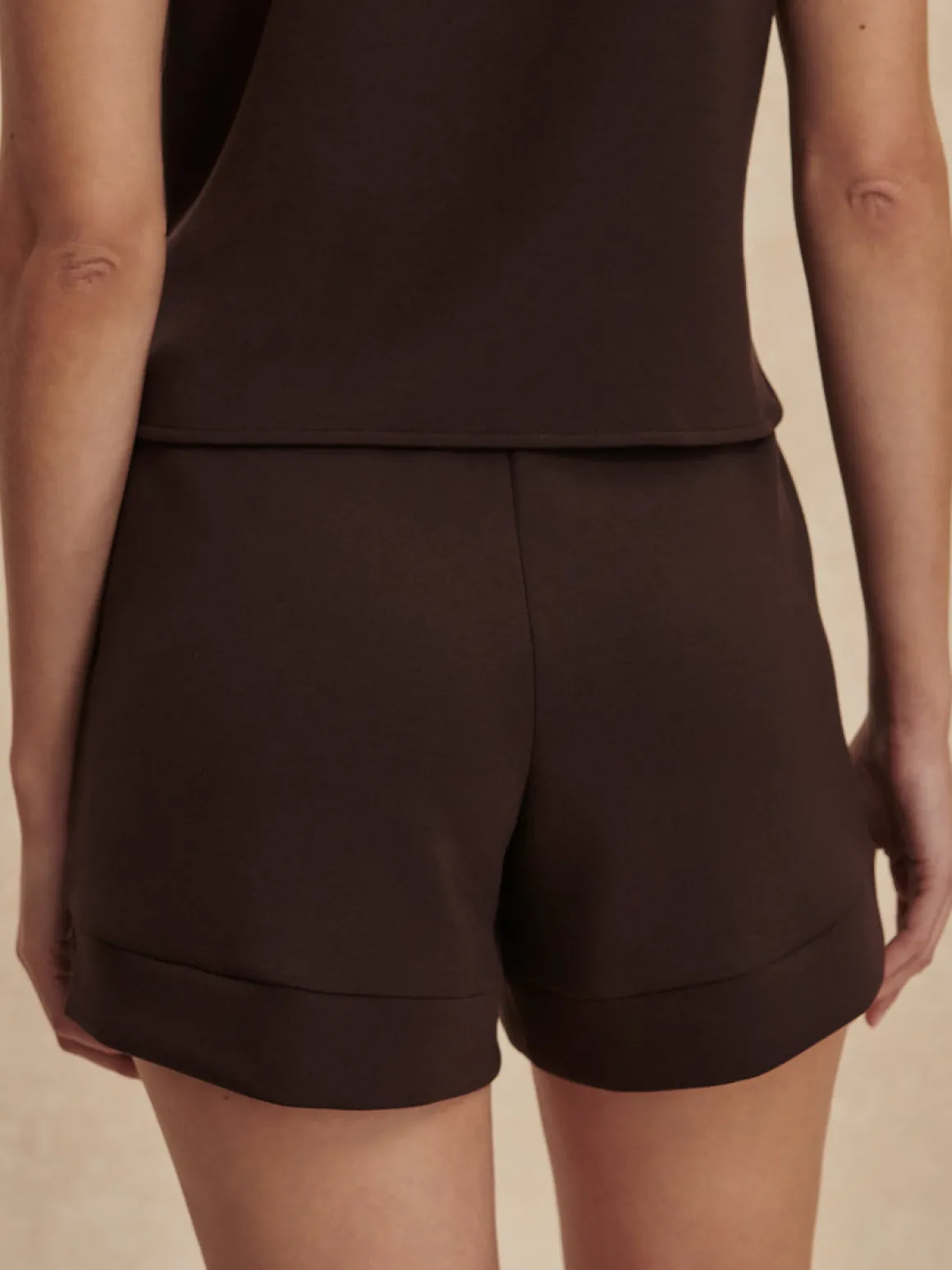Atrium High Rise Short 4.5 - Coffee Bean