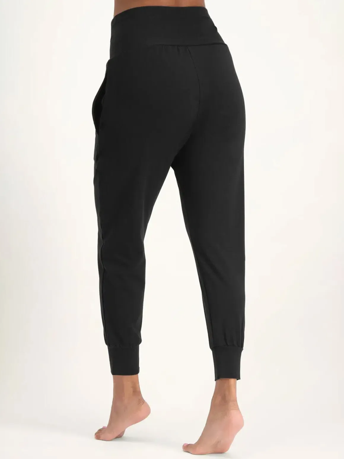 Bhumi Yoga Pants - Onyx Black