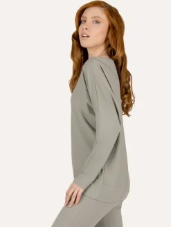 Budhi Long Sleeve Yoga Top - Smoky Quartz