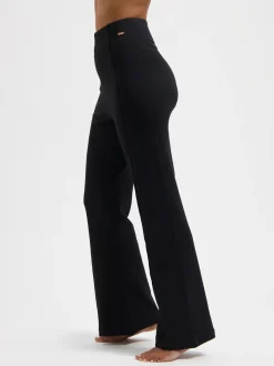 Cayha Flared Yoga Pants - Onyx Black