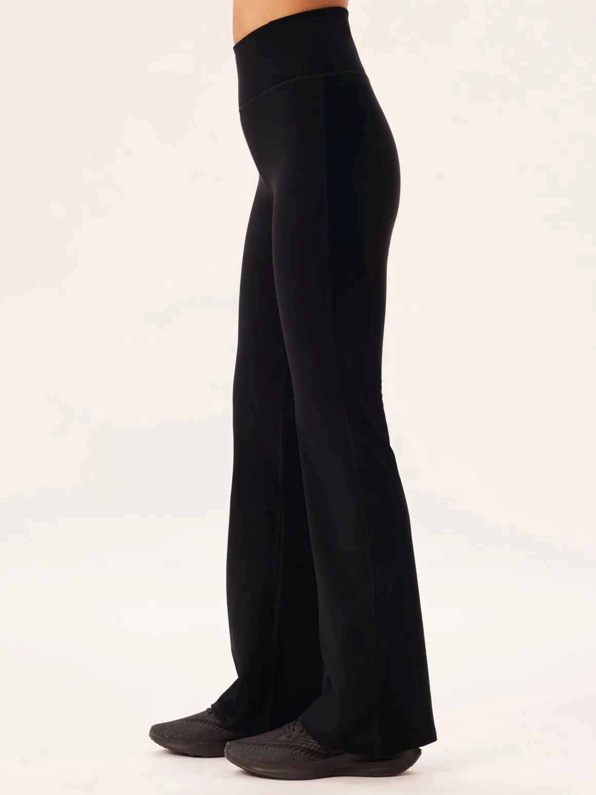Compressive Flare Legging - Black