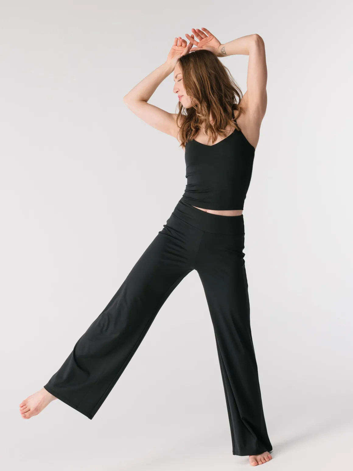 Jada Straight Leg Pants- Black