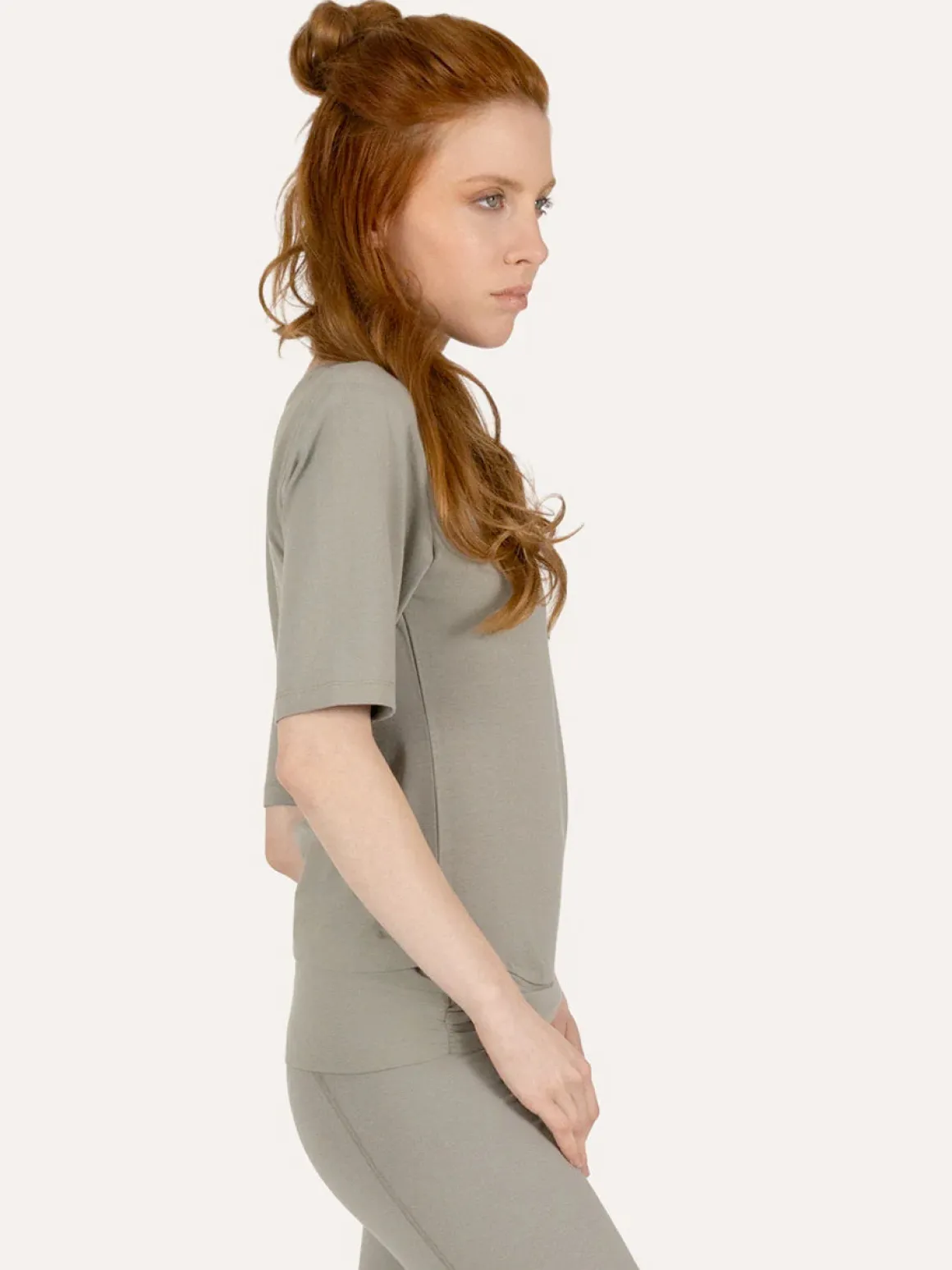 Kami Yoga Tee - Smoky Quartz