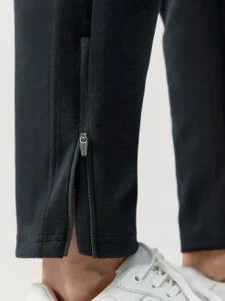 Ness Jogger - Black
