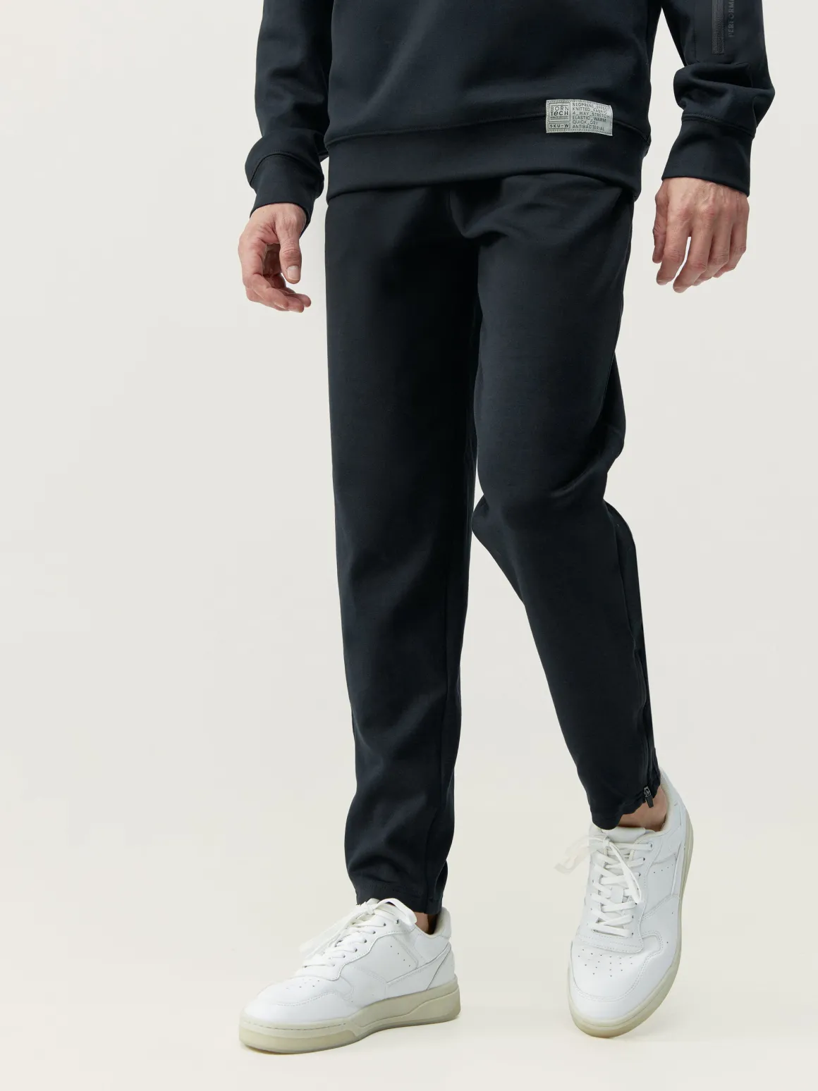Ness Jogger - Black