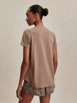 Saskia Seamless Longline Tee - Pine Bark