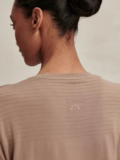 Saskia Seamless Longline Tee - Pine Bark
