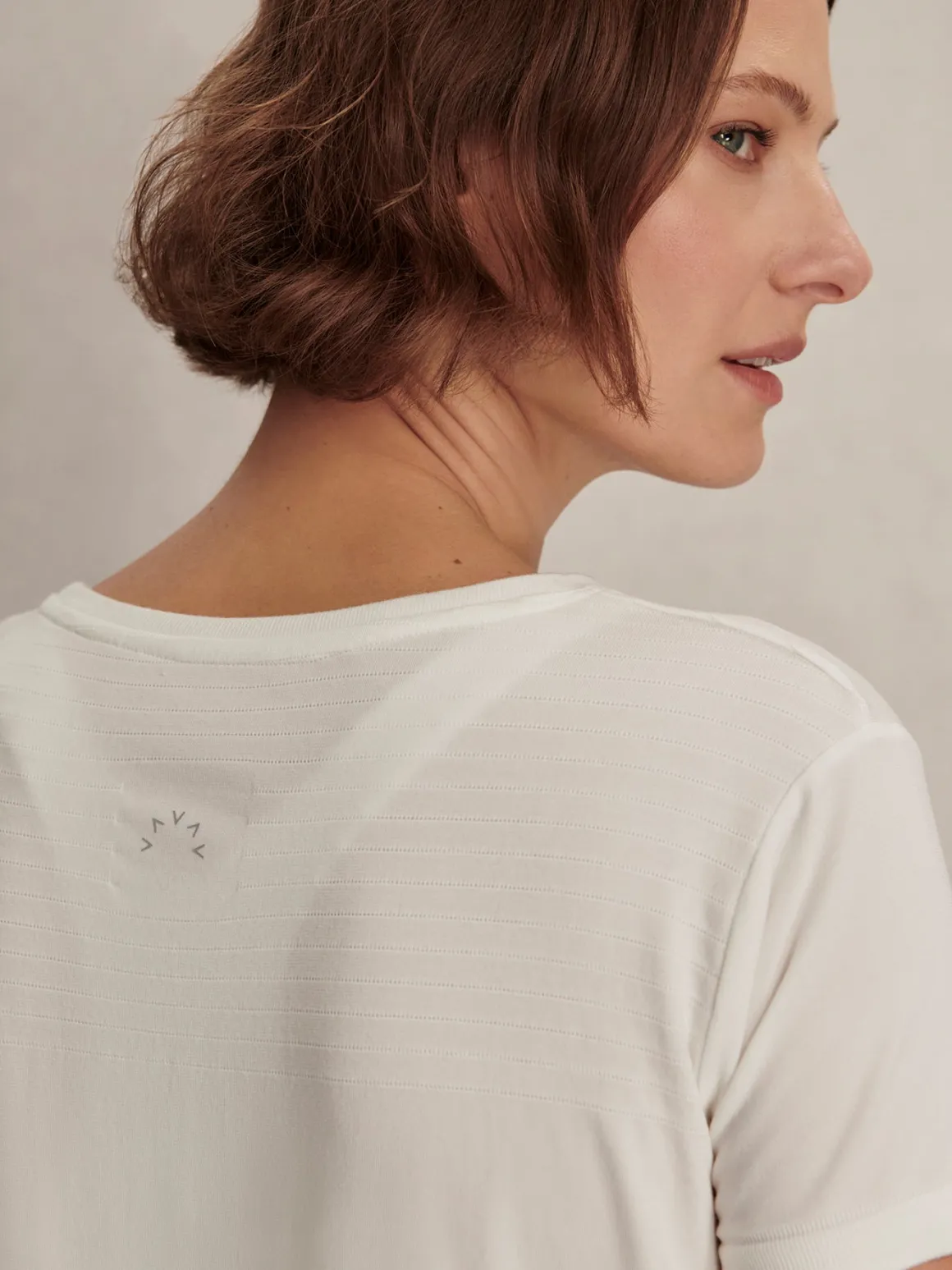 Saskia Seamless Longline Tee - White