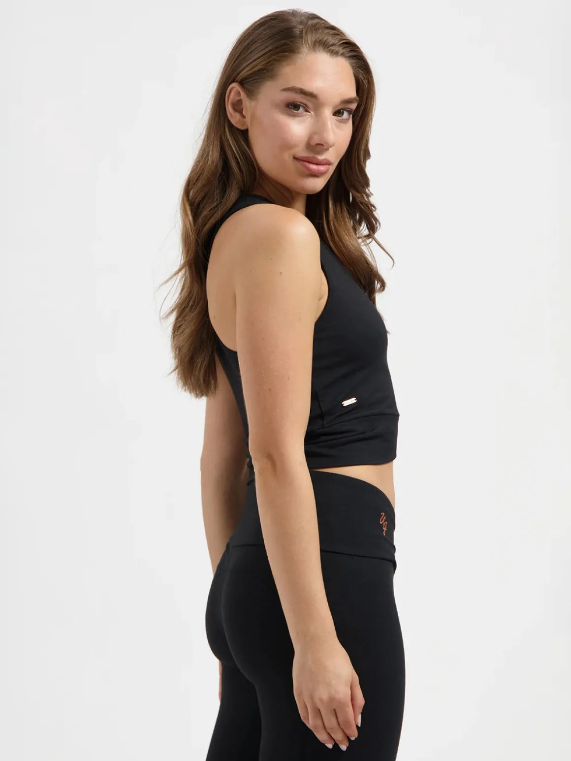 Sati Crop Yoga Tank - Onyx Black